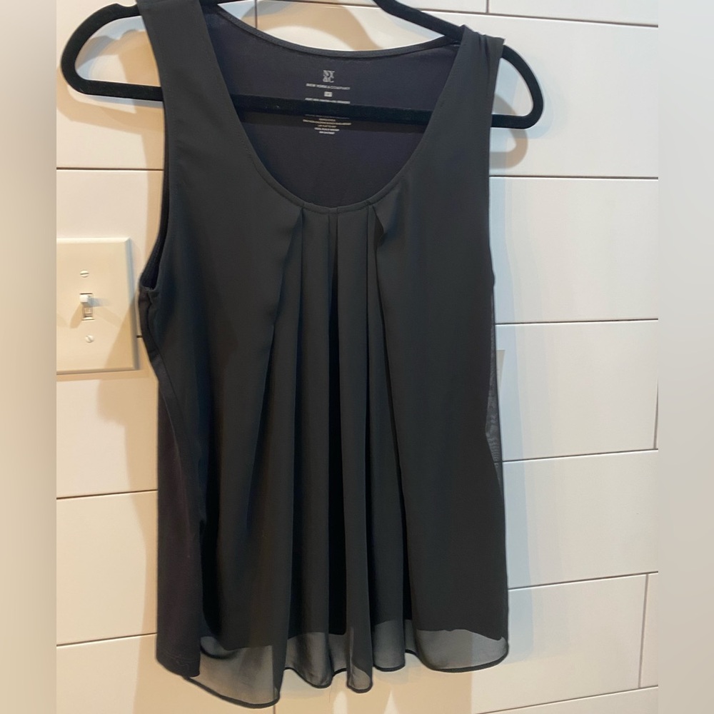 Women's Black Sleeveless Top